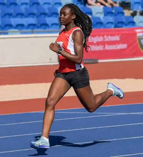 Annabelle Fasuba sprinting on the track